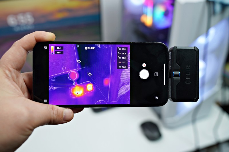 FLIR ONE Pro: Bước Tiến Đột Phá Trong Công Nghệ Camera Nhiệt Cho Điện Thoại